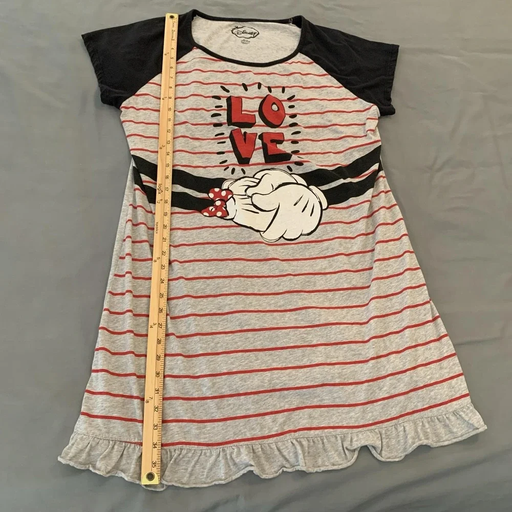 Disney brand style
